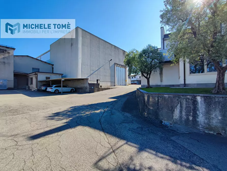 Immagine 2 di Capannone industriale in affitto  in località paradiso di sotto a Peschiera Del Garda