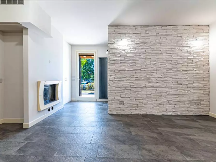 Immagine 9 di Casa bifamiliare in vendita  in Via Martiri delle Foibe a Poncarale