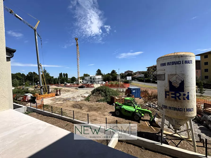 Immagine 5 di Casa bifamiliare in vendita  in via san giovanni luaptoto a Verona