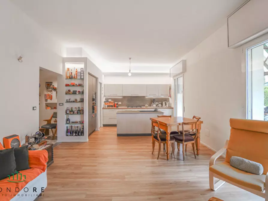 Immagine 10 di Appartamento in vendita  in Via Bettini a Sasso Marconi