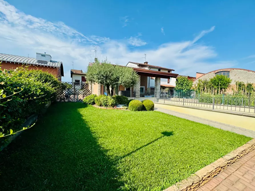 Immagine 4 di Villa in vendita  a Ghedi