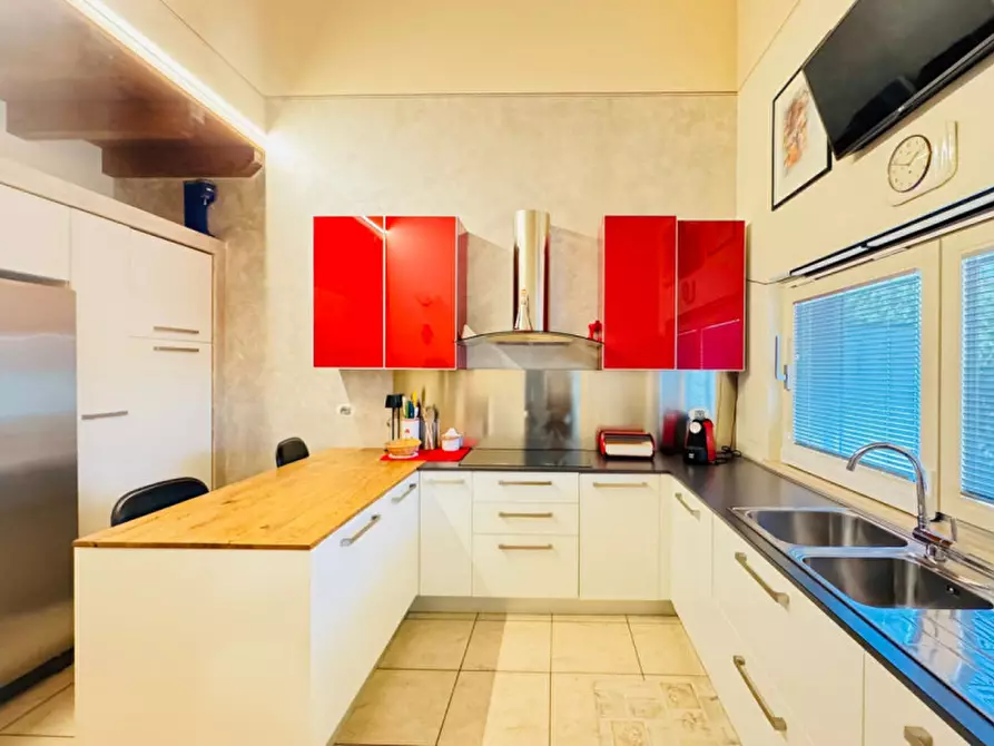 Immagine 10 di Villa in vendita  a Ghedi