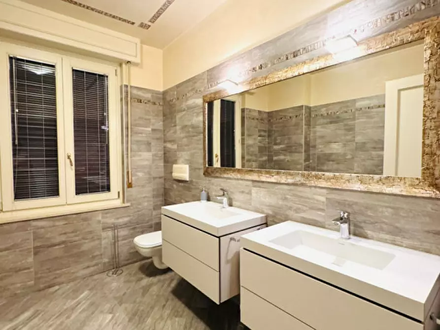 Immagine 19 di Villa in vendita  a Ghedi