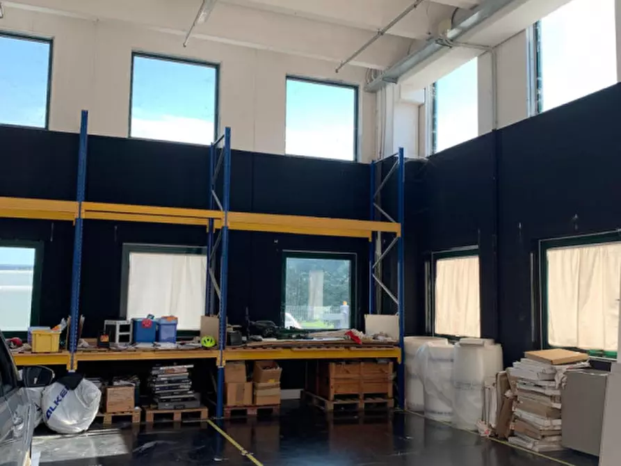 Immagine 1 di Capannone industriale in affitto  in Via Bragni a Cadoneghe