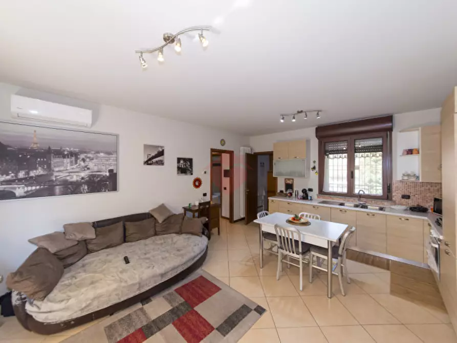 Immagine 1 di Appartamento in vendita  in Via Edmondo De Amicis 6 a Gorgonzola