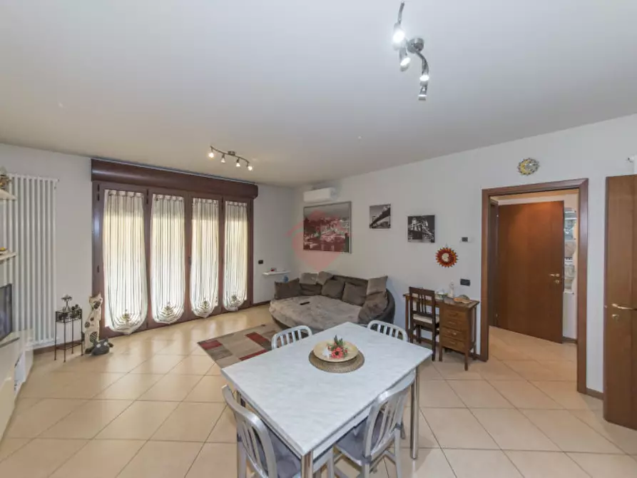 Immagine 3 di Appartamento in vendita  in Via Edmondo De Amicis 6 a Gorgonzola