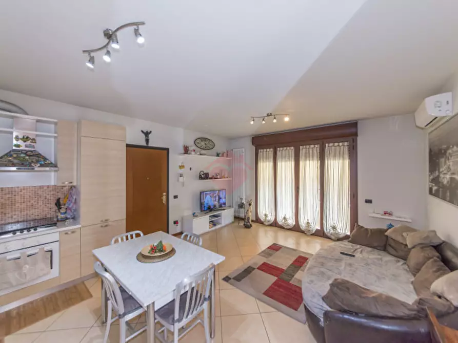 Immagine 5 di Appartamento in vendita  in Via Edmondo De Amicis 6 a Gorgonzola