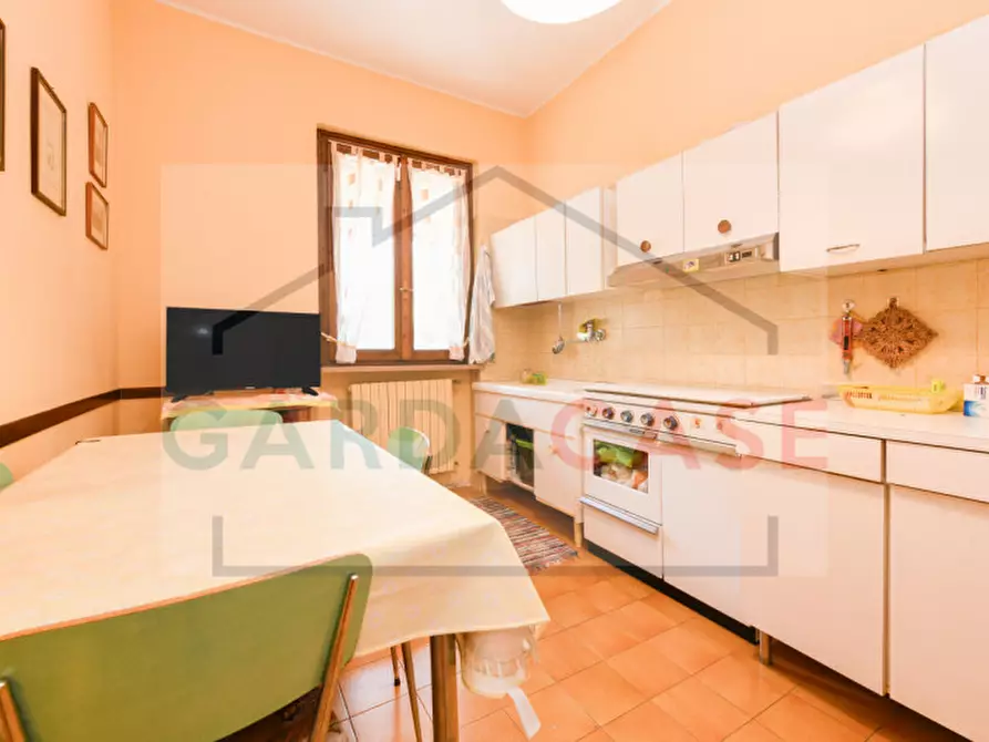 Immagine 10 di Casa bifamiliare in vendita  a Manerba Del Garda