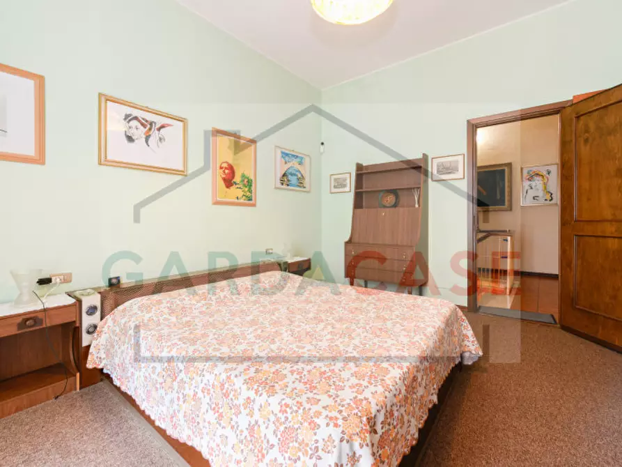 Immagine 19 di Casa bifamiliare in vendita  a Manerba Del Garda