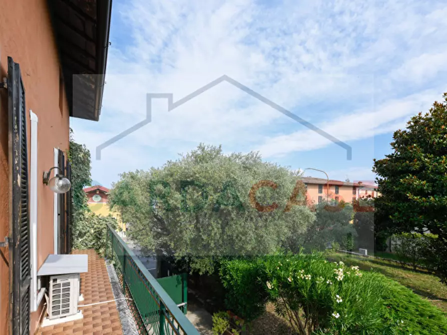 Immagine 24 di Casa bifamiliare in vendita  a Manerba Del Garda