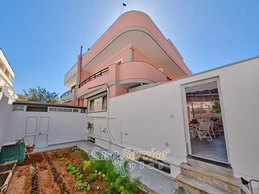 Immagine 7 di Villa in vendita  in Via Elia Franich a Gallipoli