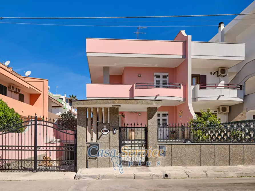 Immagine 34 di Villa in vendita  in Via Elia Franich a Gallipoli