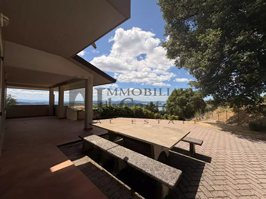 Immagine 5 di Villa in vendita  in trecine a Passignano Sul Trasimeno