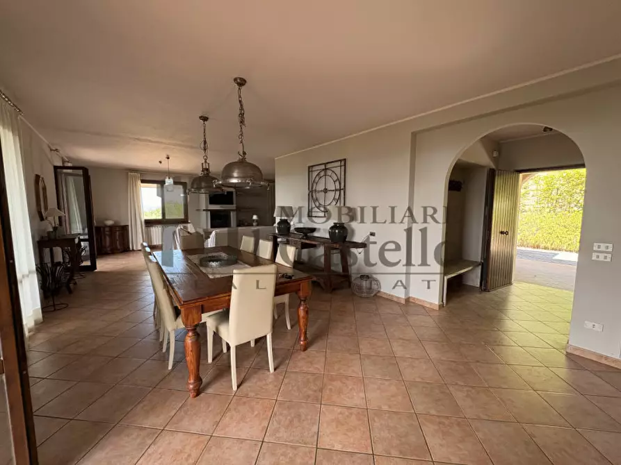 Immagine 10 di Villa in vendita  in trecine a Passignano Sul Trasimeno