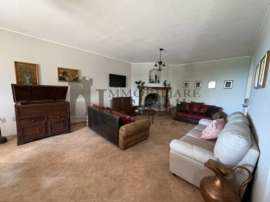 Immagine 34 di Villa in vendita  in trecine a Passignano Sul Trasimeno