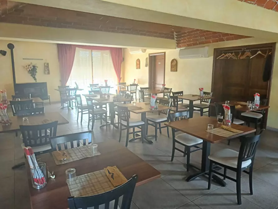 Immagine 9 di Attività commerciale in vendita  in Piazza Marconi   5 a Camino