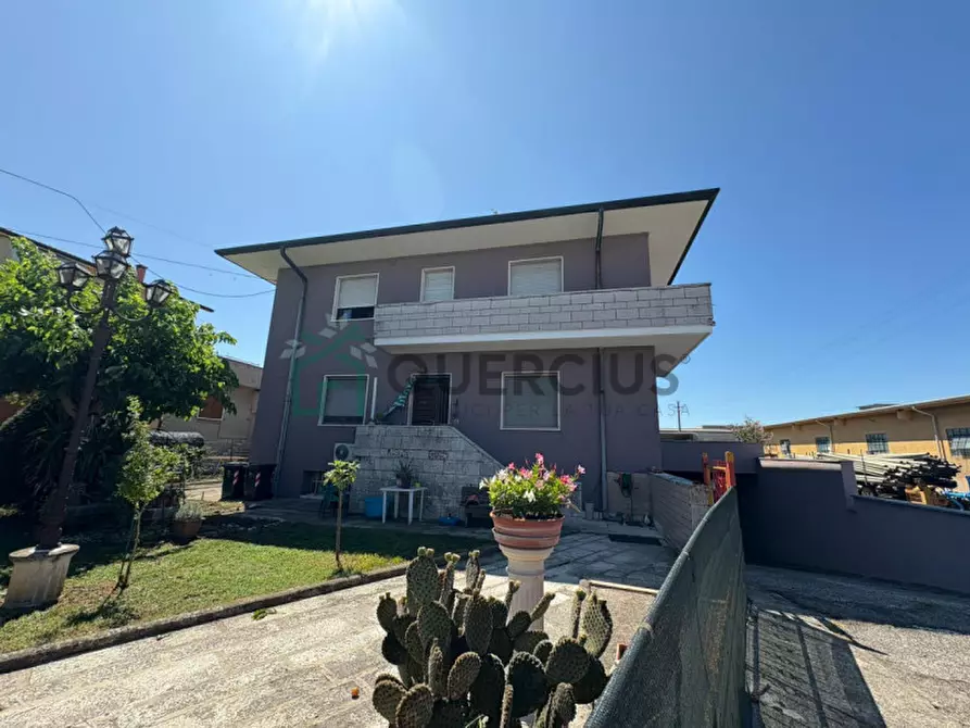 Immagine 1 di Appartamento in vendita  in Via Don Carlo Forante a Oppeano