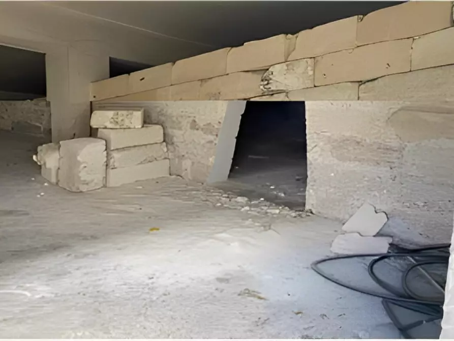 Immagine 3 di Garage in vendita  in via Ticino angolo via Val D'Aosta a Galatina