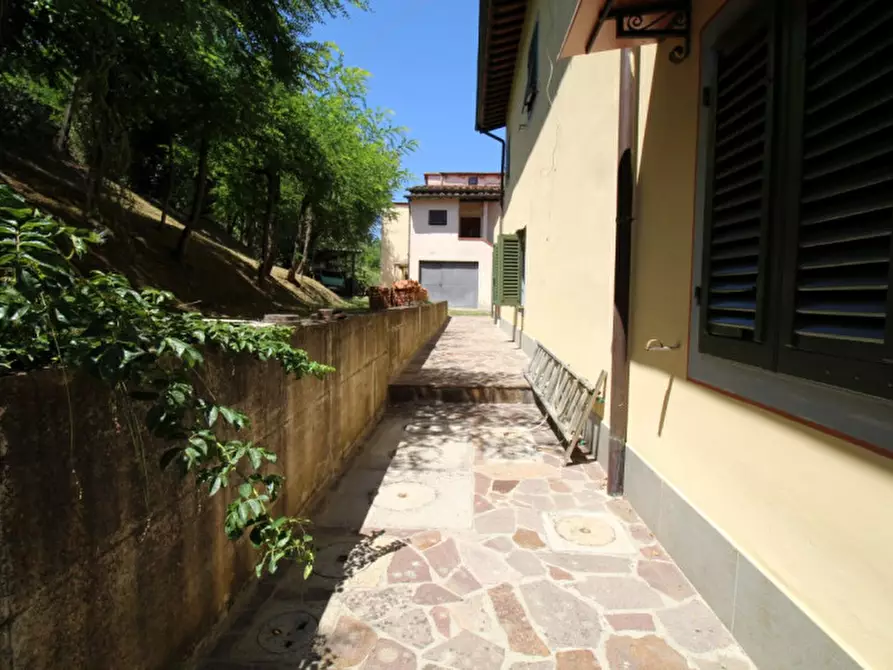 Immagine 14 di Casa indipendente in vendita  in Via Montecarlo a San Giovanni Valdarno