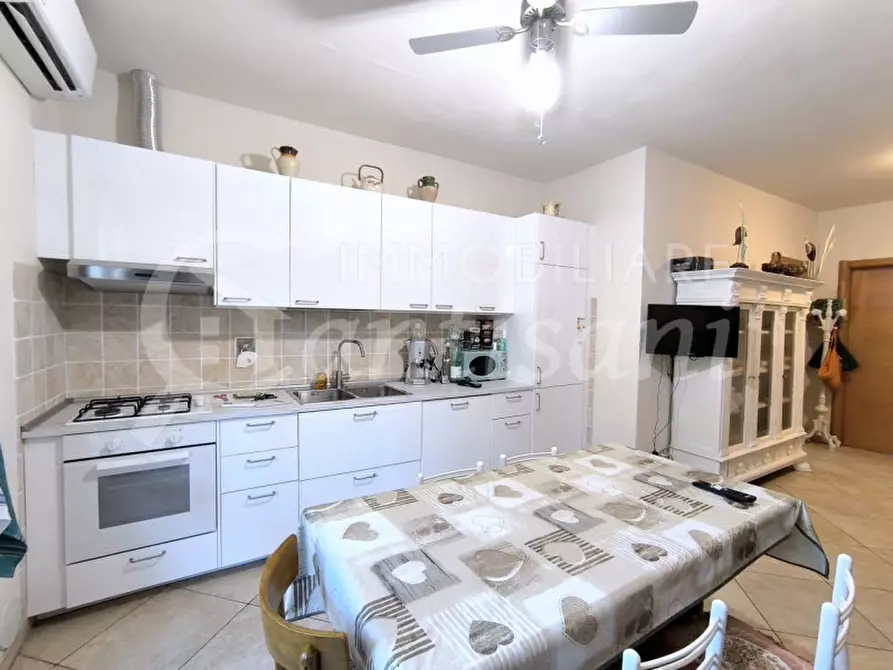 Immagine 3 di Appartamento in vendita  in Via Pistoiese a Firenze