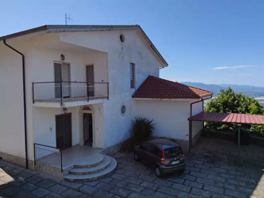 Immagine 3 di Villa in vendita  a Eboli