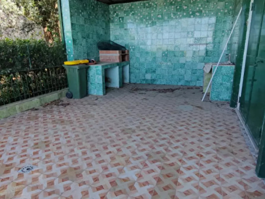 Immagine 18 di Villa in vendita  a Eboli