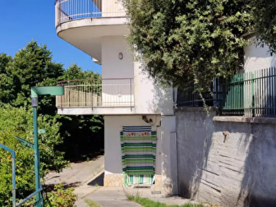 Immagine 22 di Villa in vendita  a Eboli