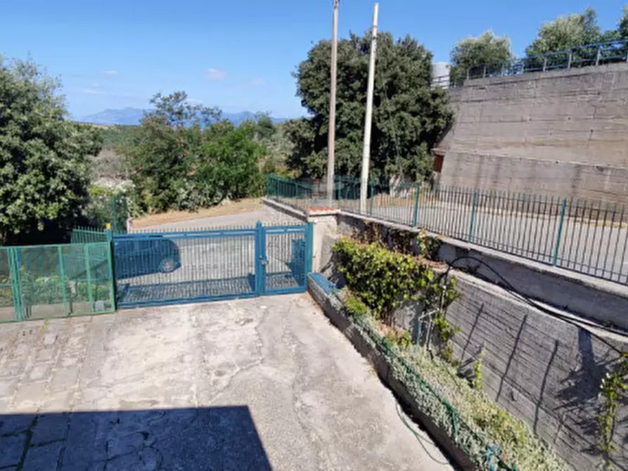 Immagine 28 di Villa in vendita  a Eboli