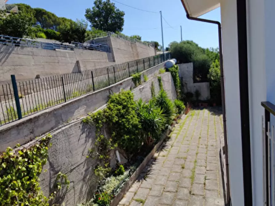 Immagine 29 di Villa in vendita  a Eboli