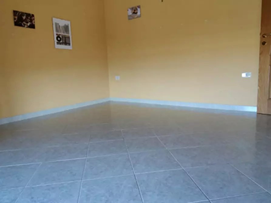 Immagine 30 di Villa in vendita  a Eboli