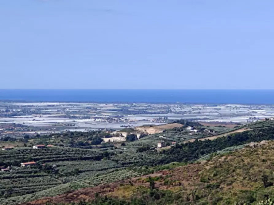 Immagine 38 di Villa in vendita  a Eboli
