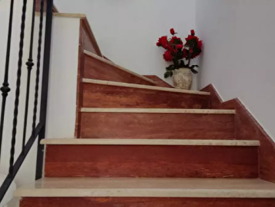 Immagine 43 di Villa in vendita  a Eboli