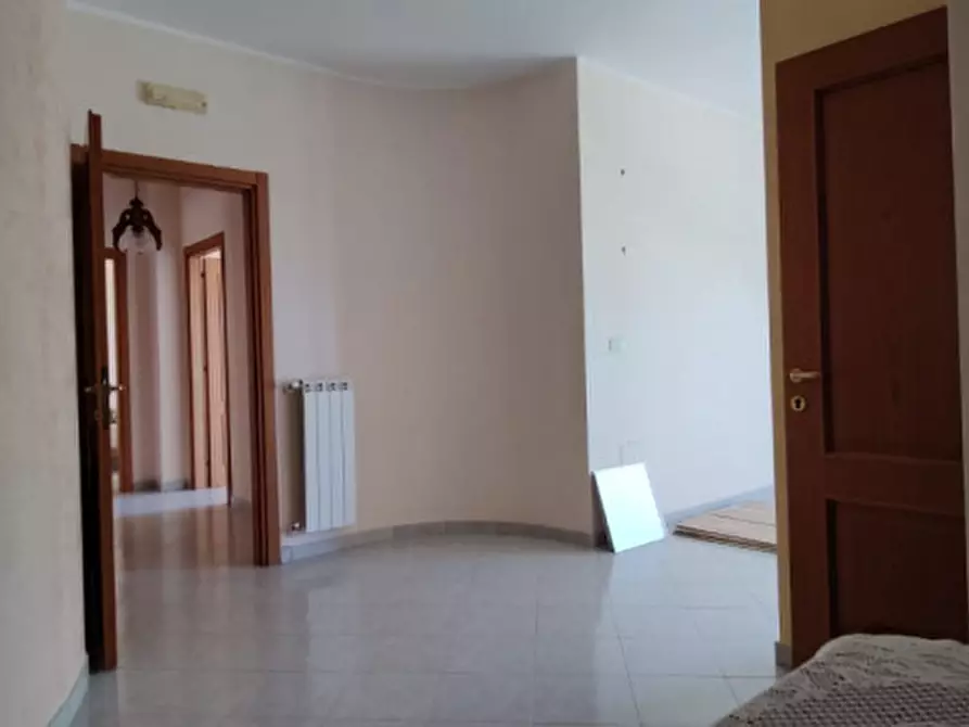 Immagine 45 di Villa in vendita  a Eboli