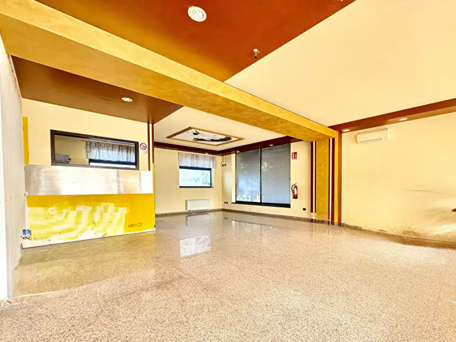 Immagine 2 di Negozio in vendita  in piazza San Giovanni Battista a San Bonifacio