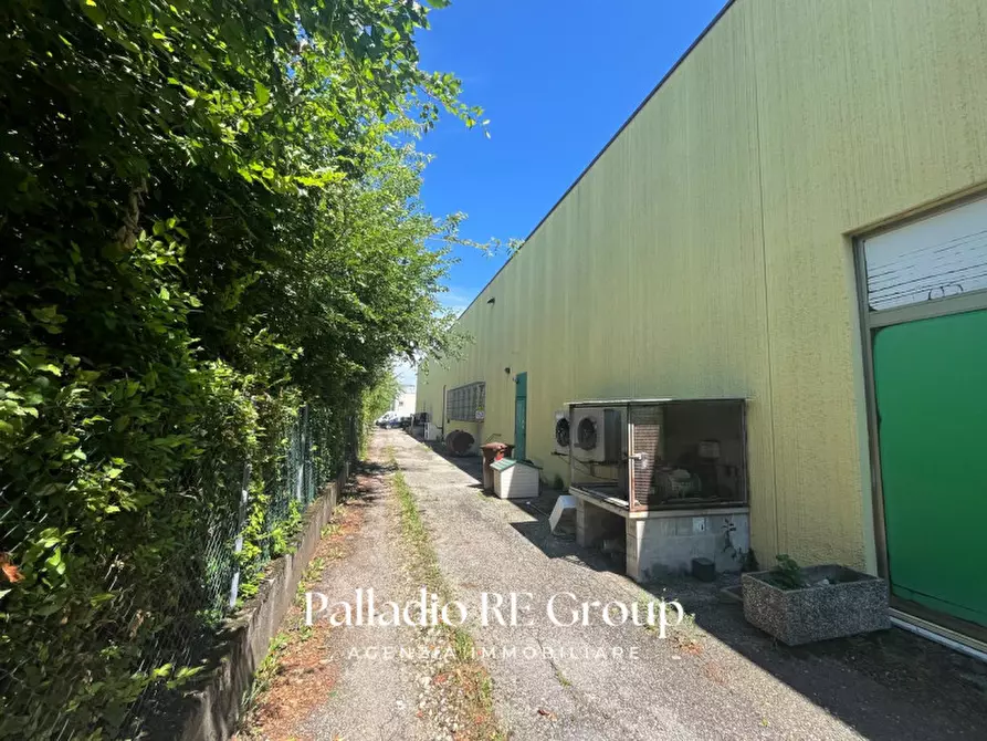 Immagine 14 di Capannone industriale in vendita  in Via Lago D'Iseo 36 a Altavilla Vicentina