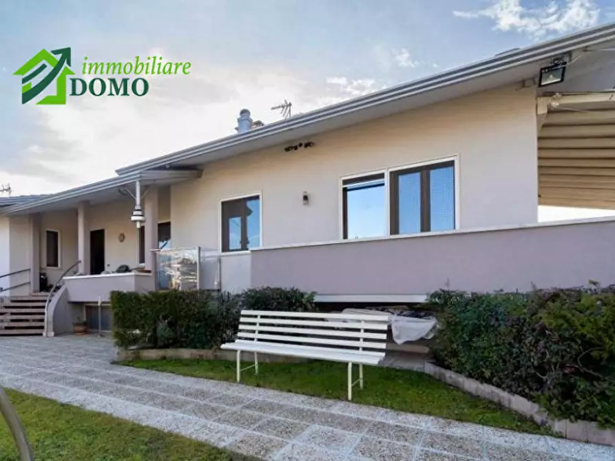 Immagine 3 di Casa indipendente in vendita  a Malo