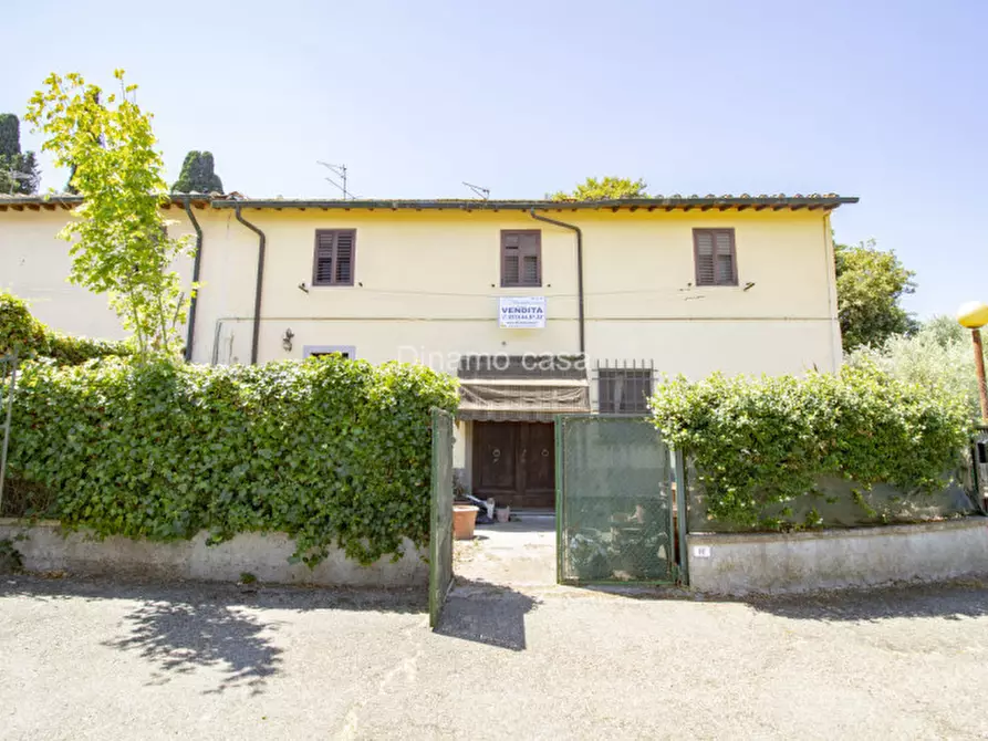 Immagine 15 di Villetta a schiera in vendita  a Signa