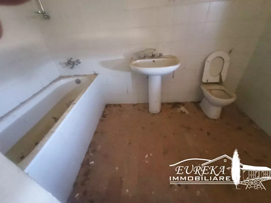 Immagine 10 di Casa indipendente in vendita  in Strada comunale di Località Binami a Castiglione Del Lago