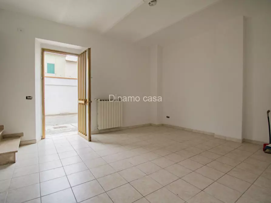 Immagine 3 di Appartamento in vendita  a Prato