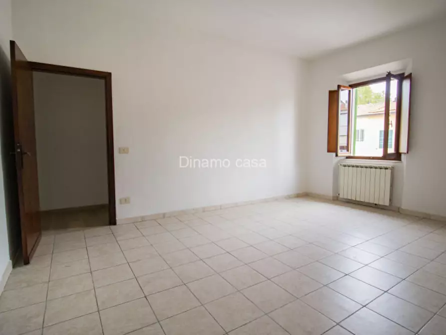 Immagine 4 di Appartamento in vendita  a Prato