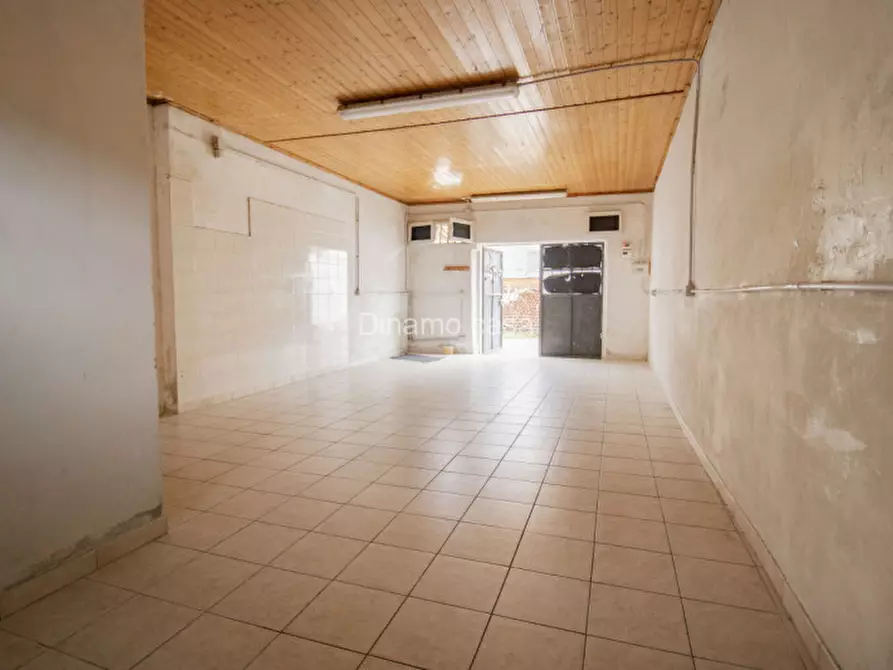 Immagine 9 di Appartamento in vendita  a Prato