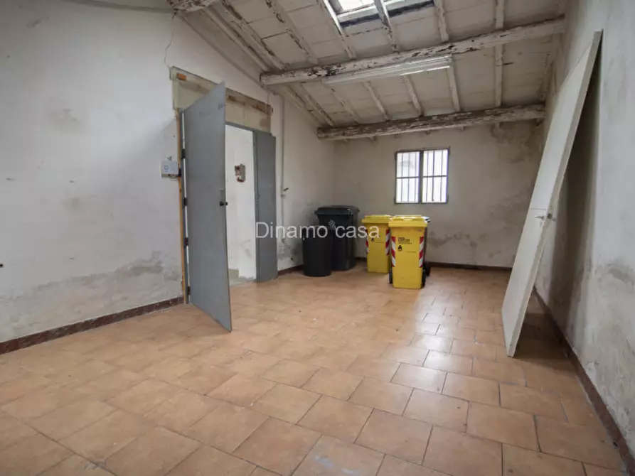 Immagine 15 di Appartamento in vendita  a Prato