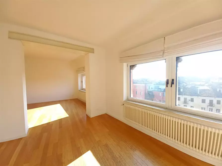 Immagine 1 di Appartamento in affitto  in CONTRA' OREFICE a Vicenza