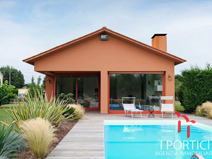 Immagine 2 di Casa bifamiliare in vendita  in Via Fratin a Scorzè