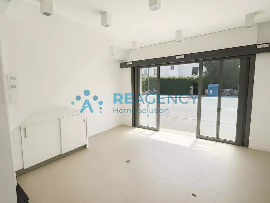 Immagine 2 di Negozio in affitto  in borgo scrofa a Vicenza