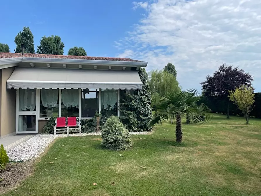 Immagine 6 di Bed & Breakfast in vendita  a Correzzola