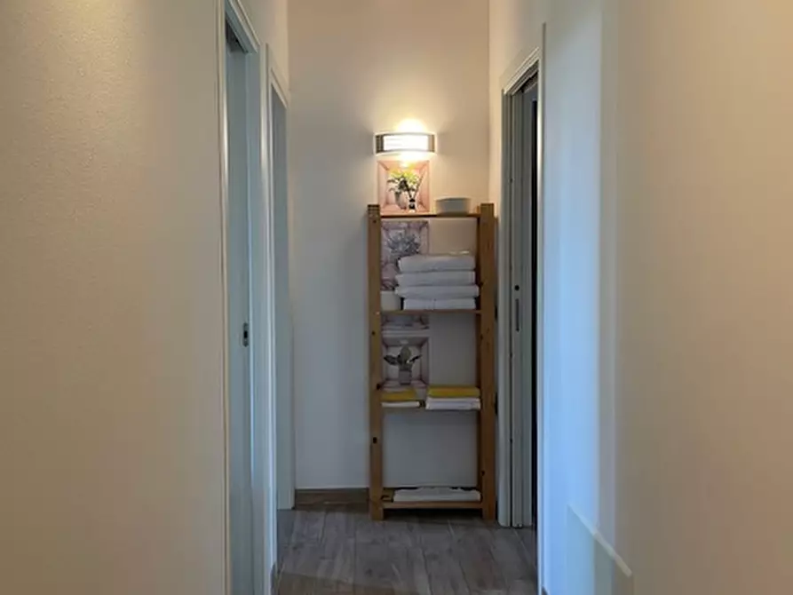 Immagine 13 di Bed & Breakfast in vendita  a Correzzola