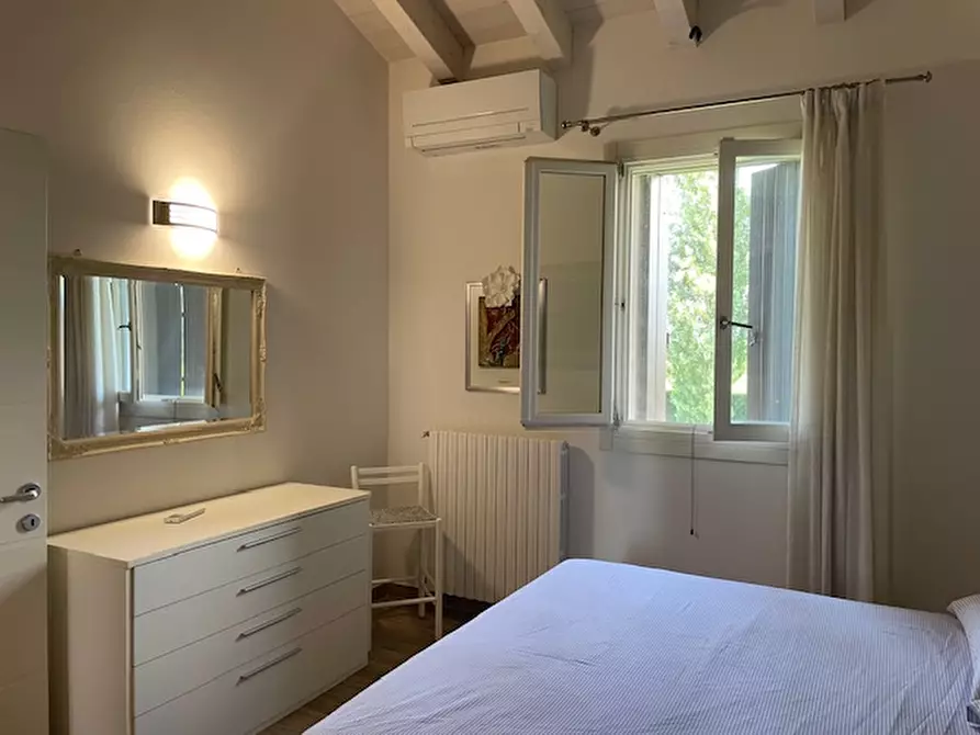 Immagine 15 di Bed & Breakfast in vendita  a Correzzola