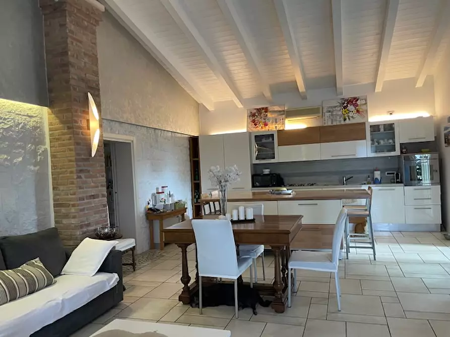 Immagine 21 di Bed & Breakfast in vendita  a Correzzola