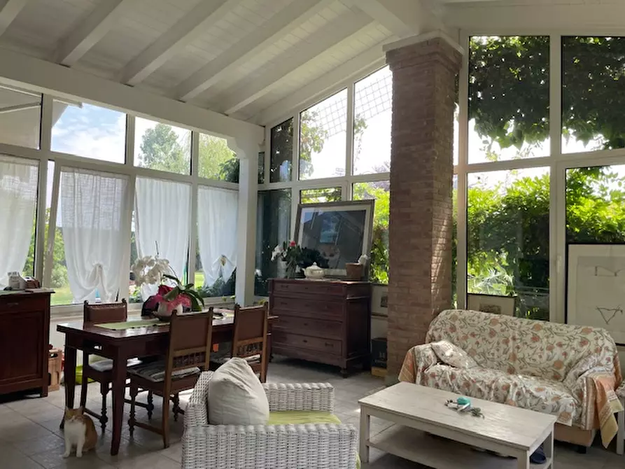 Immagine 24 di Bed & Breakfast in vendita  a Correzzola